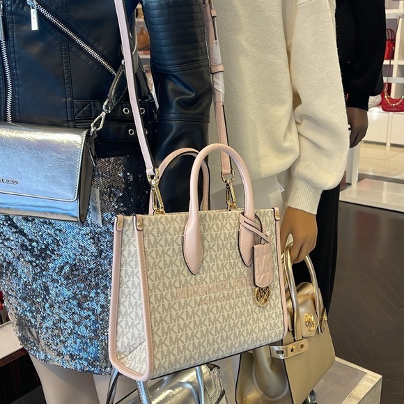 Michael Kors Mirella Small Shopper Top Zip Crossbody BagPowder Blush Logo MK
NWT - Picture 3 of 16